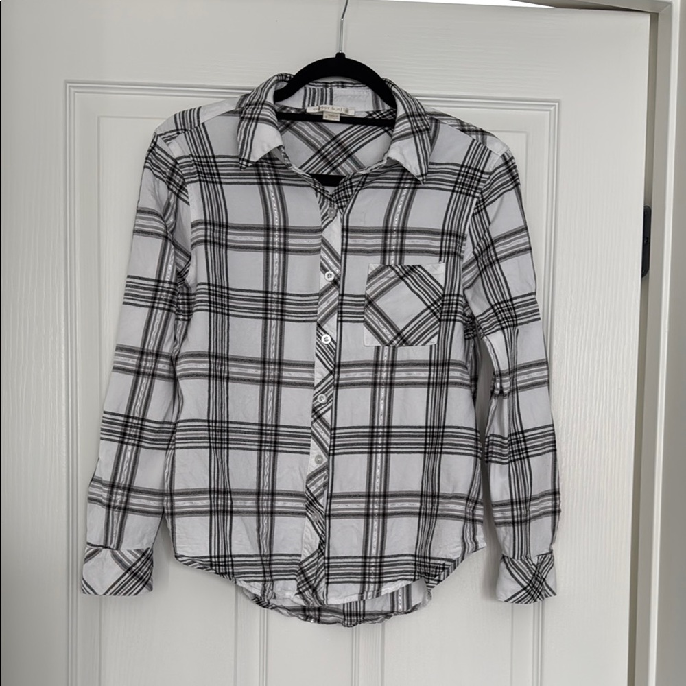 COOPER & ELLA Black and White Plaid Shirt, Size Small